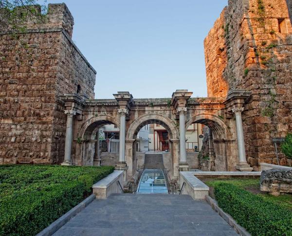 Hadrianus Gate